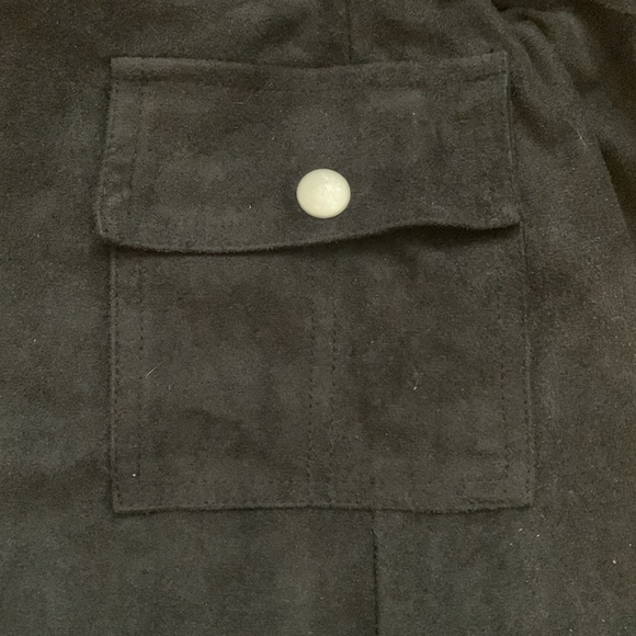 Cotton Candy Black Faux Suede Shorts - Picture 4 of 4